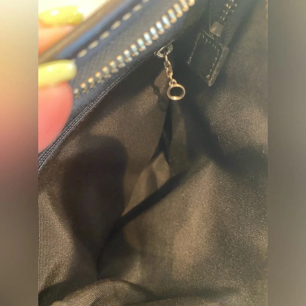 Coach black contrast stitch swingpack crossbody early 2000s excellent condition